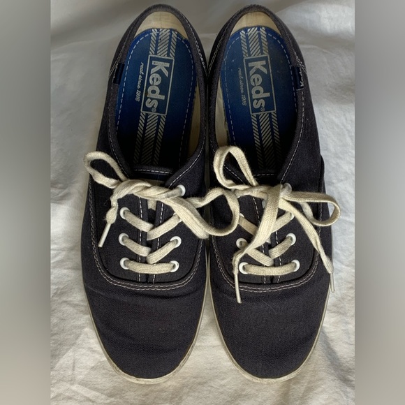 KEDS Woman’s Champion Sneakers - Picture 3 of 11